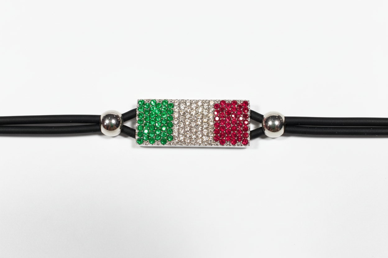 Bracciale oro bianco 18 carati , con diamanti , smeraldi e rubini