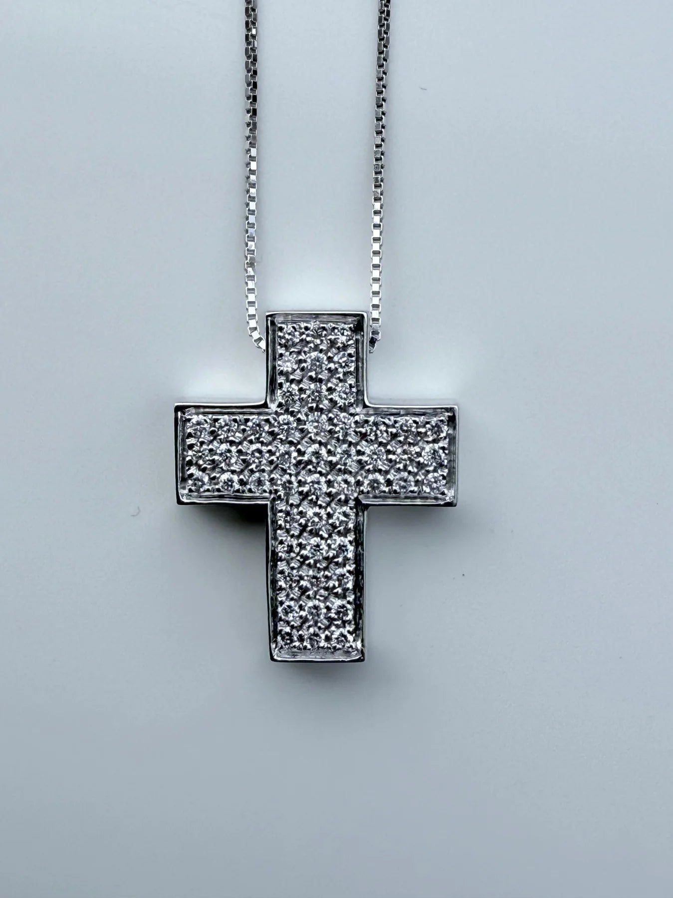 Ciondolo Croce scatolata catena passante CRD 51